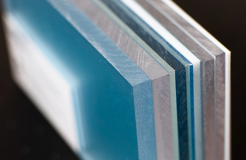 Kunststoffplatten in verschiedenen Farben